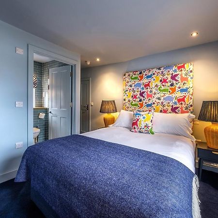 Отель The Carpenters Arms Great Wilbraham Экстерьер фото