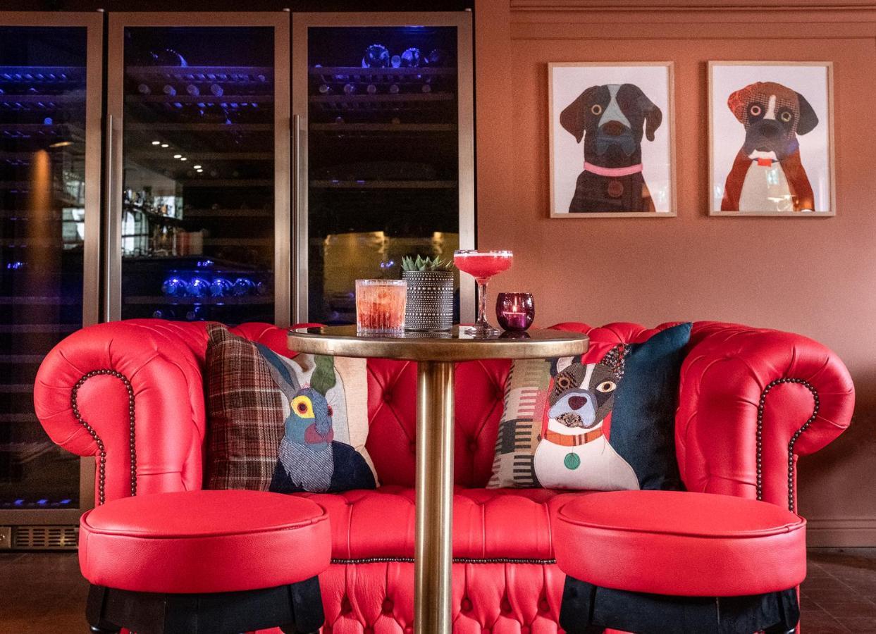 Отель The Carpenters Arms Great Wilbraham Экстерьер фото