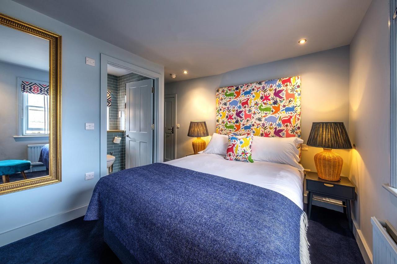 Отель The Carpenters Arms Great Wilbraham Экстерьер фото